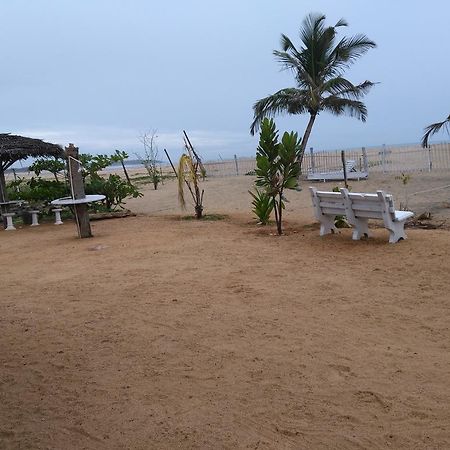 Yoho Hotel Arugambay Beach Inn Arugam Bay Exteriör bild