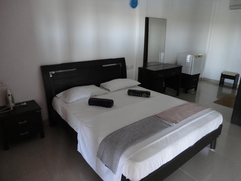 Yoho Hotel Arugambay Beach Inn Arugam Bay Rum bild
