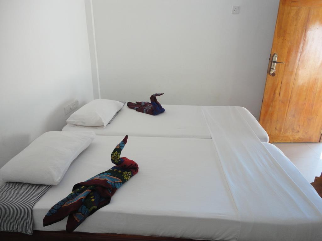 Yoho Hotel Arugambay Beach Inn Arugam Bay Rum bild
